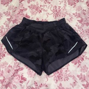 SIZE 4 LULULEMON SHORTS!